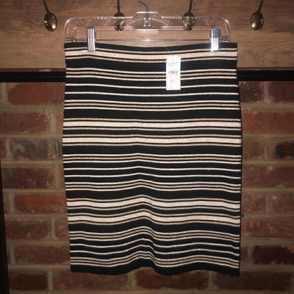 NWT
LOFT Black & Shimmery Gold Stripe Skirt - Sz SP - Picture 2 of 16